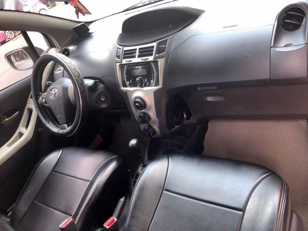 Toyota Yaris 2009 - Cần bán gấp Toyota Yaris năm 2009, màu xanh lam, nhập khẩu nguyên chiếc giá cạnh tranh