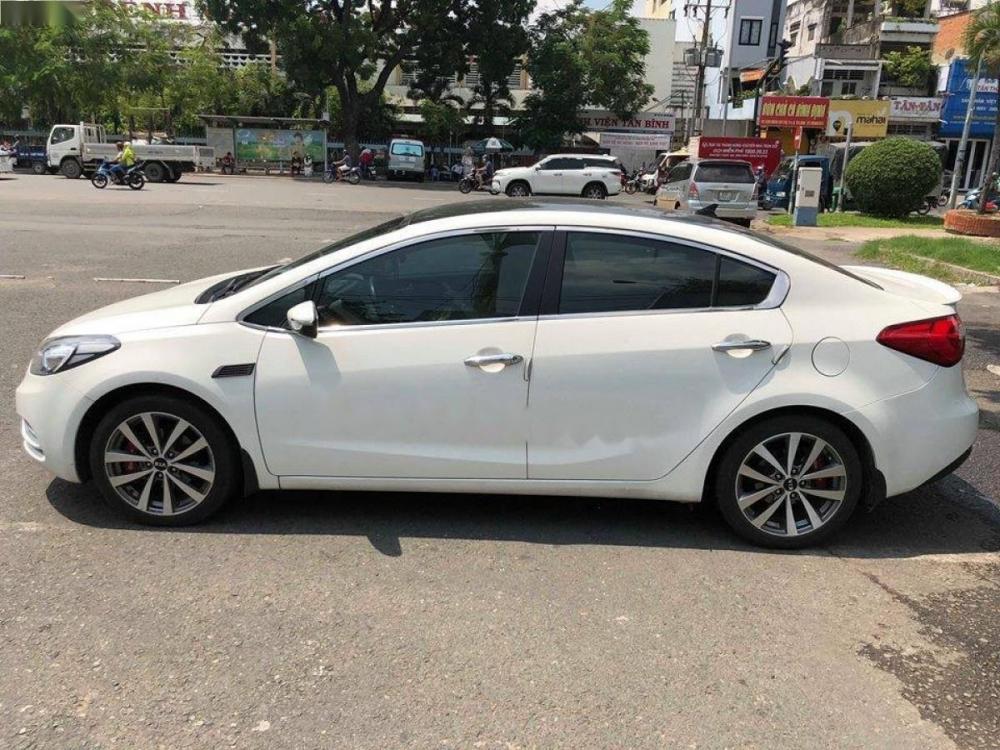 Kia K3 1.6AT 2015 - Cần bán xe Kia K3 1.6AT năm sản xuất 2015, màu trắng  