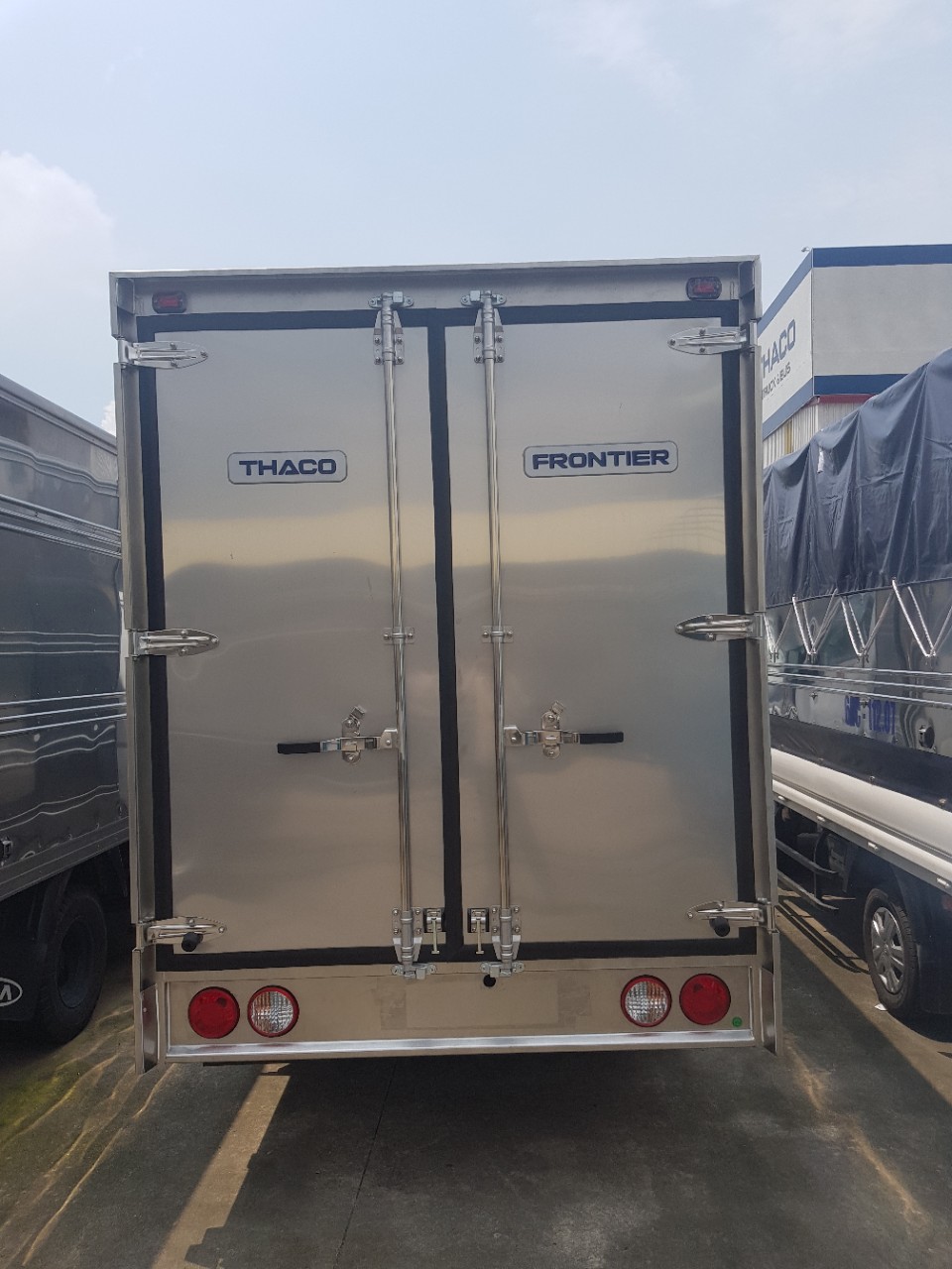 Thaco 2018 - Trường Hải An Sương bán xe tải Thaco Kia K200 tải 1900 Kg, động cơ HuynDai Euro 4, trả góp, xe giao ngay