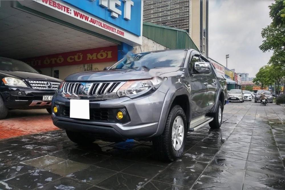 Mitsubishi Triton 2016 - Bán Mitsubishi Triton năm 2016, màu xám, nhập khẩu nguyên chiếc số tự động