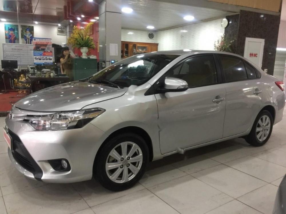 Toyota Vios 1.5E 2015 - Cần bán lại xe Toyota Vios 1.5E đời 2015, màu bạc