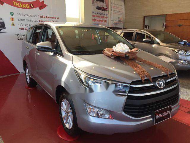 Toyota Innova   2.0G  2018 - Bán ô tô Toyota Innova 2.0G đời 2018, màu bạc 