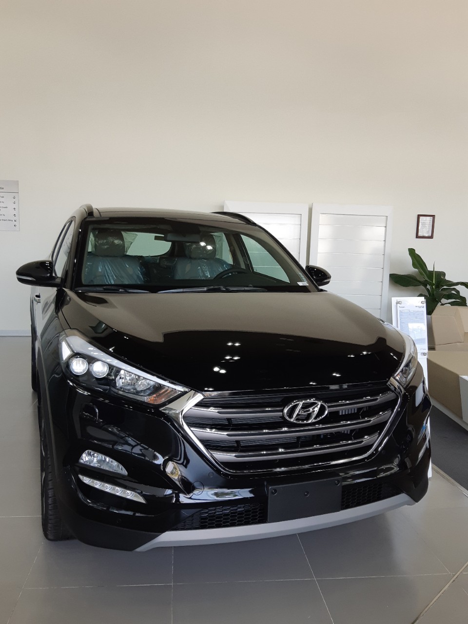 Hyundai Tucson 2018 - Hyundai Trường Chinh- Bán Hyundai Tucson 2018 đủ màu giao ngay, lấy xe từ 255tr có full phụ kiện liên hệ 0938539286