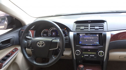 Toyota Camry   2.5G AT  2014 - Bán Toyota Camry 2.5G AT đời 2014, màu bạc  