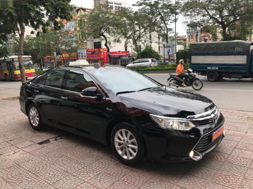 Toyota Camry 2.0E 2015 - Bán ô tô Toyota Camry 2.0E 2015, màu đen