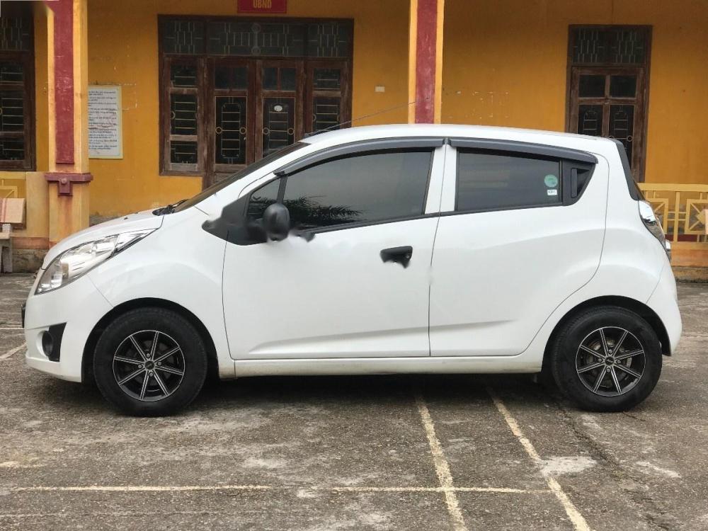 Chevrolet Spark Van AT 2016 - Cần bán xe Chevrolet Spark Van AT sản xuất 2016, màu trắng 