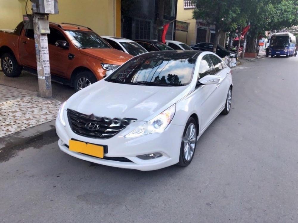 Hyundai Sonata Y20 2.0 AT 2010 - Bán Hyundai Sonata Y20 2.0 AT năm 2010, màu trắng, nhập khẩu giá cạnh tranh