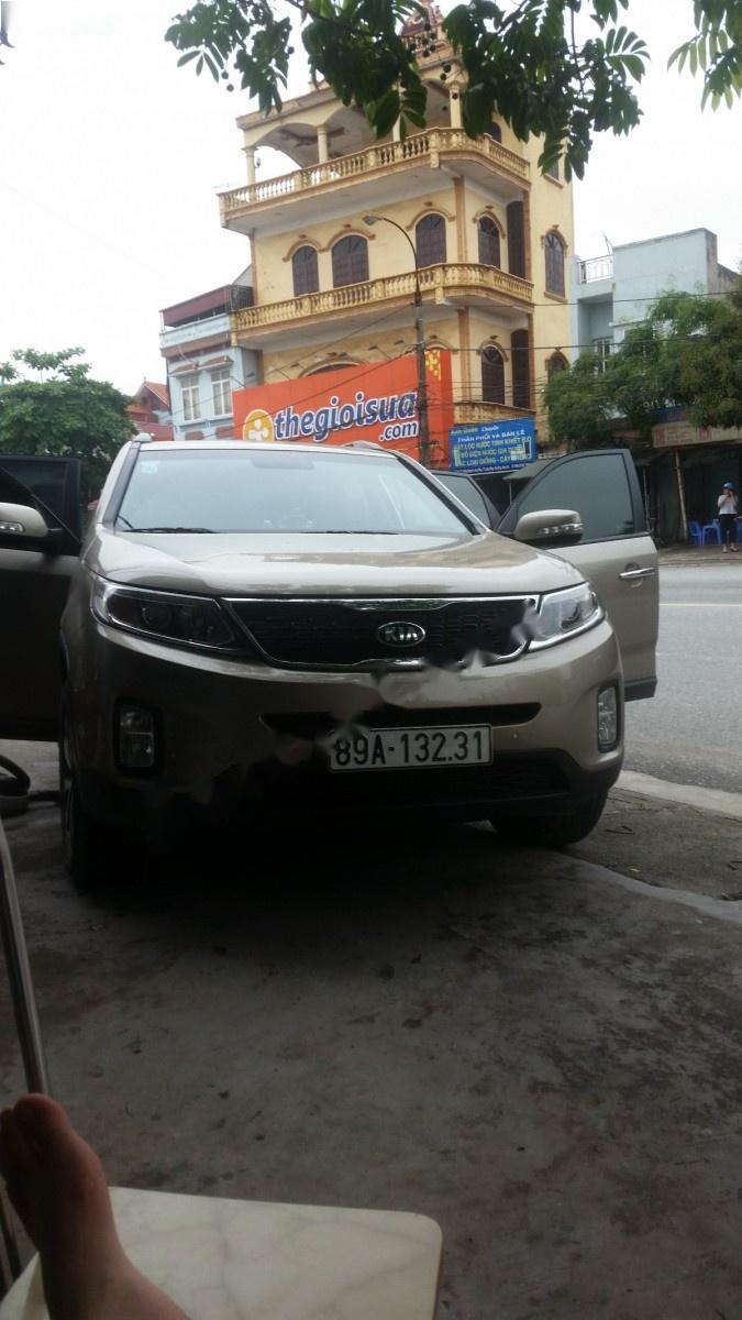 Kia Sorento 2015 - Cần bán xe Kia Sorento 2015, màu vàng