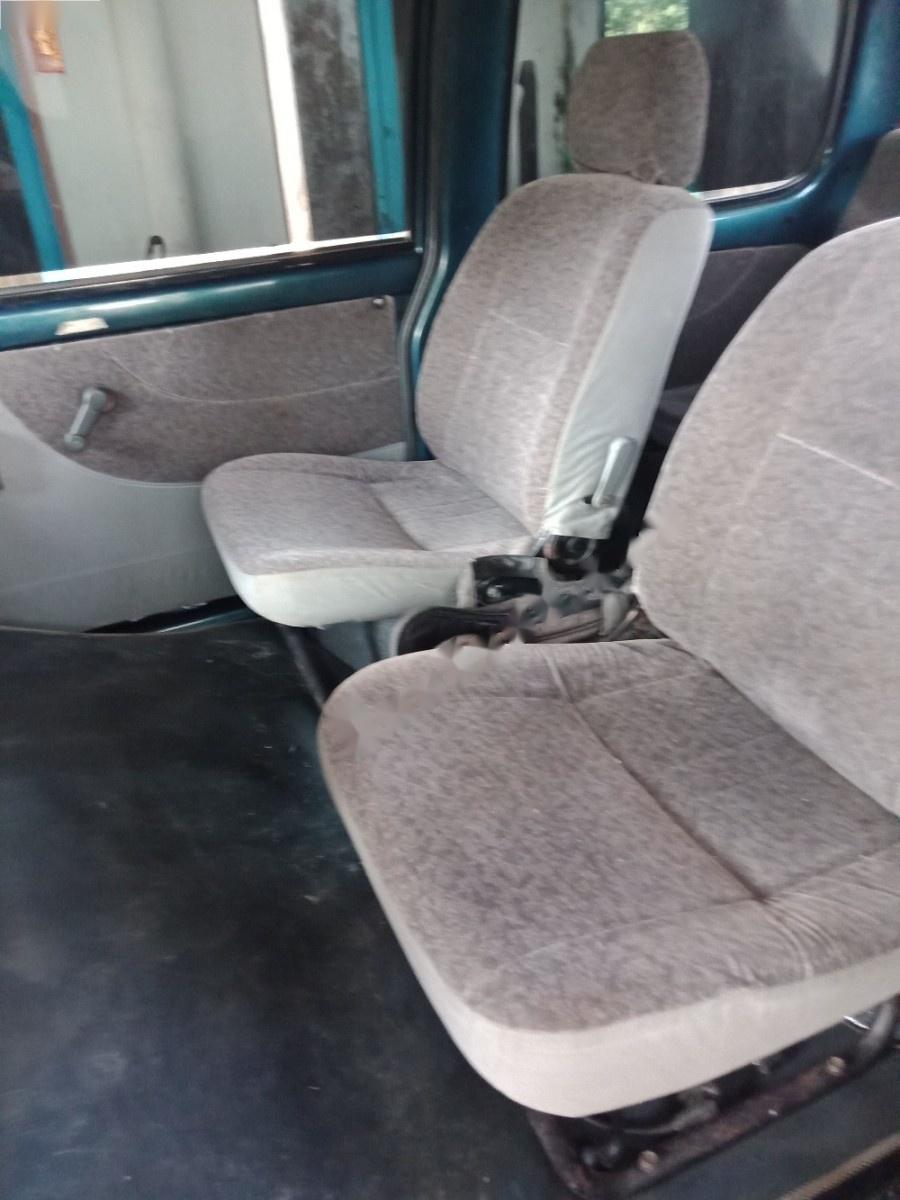 Daihatsu Citivan 1.6 MT 2004 - Bán xe Daihatsu Citivan 1.6 MT sản xuất 2004, màu xanh dưa