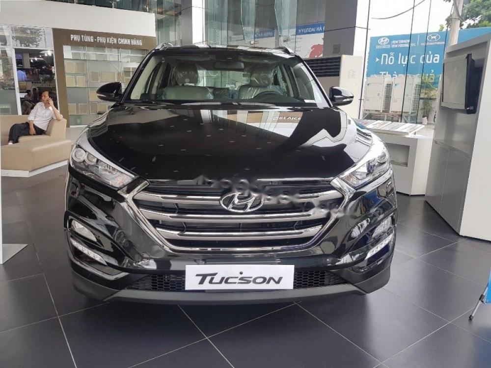 Hyundai Tucson 2.0 ATH 2018 - Cần bán xe Hyundai Tucson 2.0 ATH đời 2018, màu đen, 828 triệu