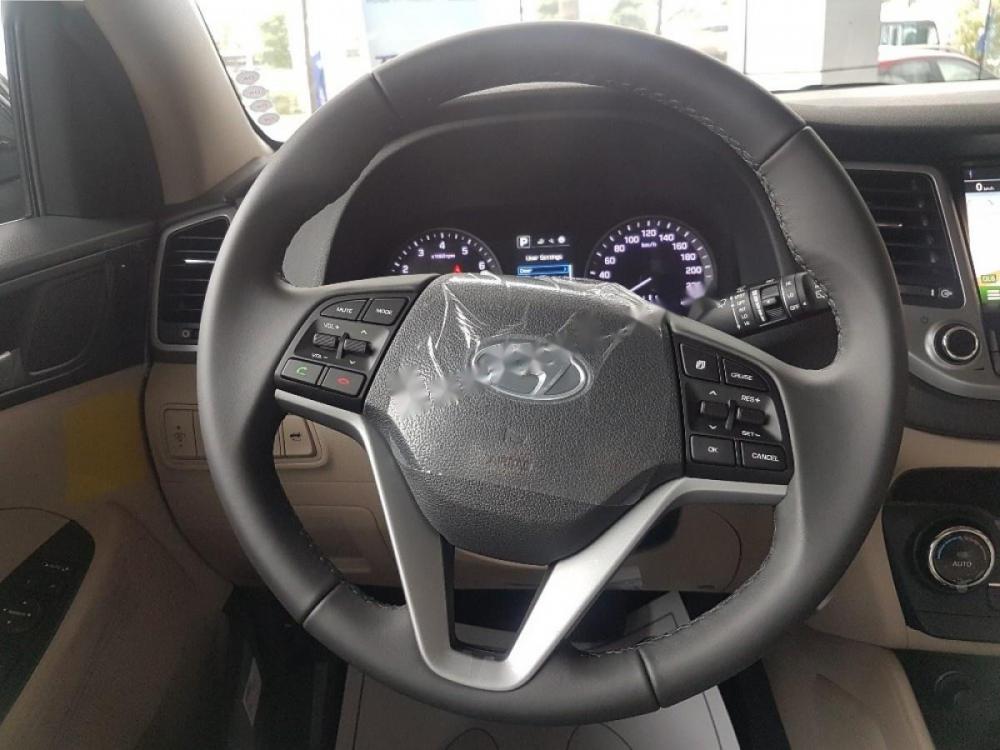 Hyundai Tucson 2.0 ATH 2018 - Cần bán xe Hyundai Tucson 2.0 ATH đời 2018, màu đen, 828 triệu