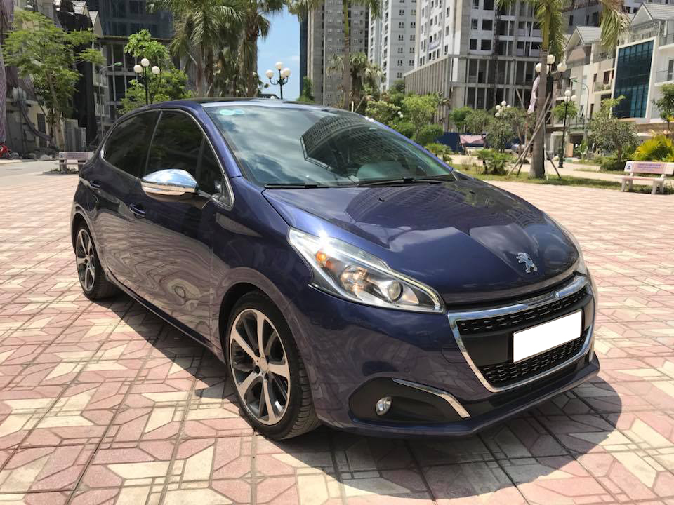 Peugeot 208 2015 - Bán Peugeot 208 nhập khẩu nguyên chiếc tại Pháp sản xuất 2015, đăng ký 2016, chính chủ từ đầu siêu chất