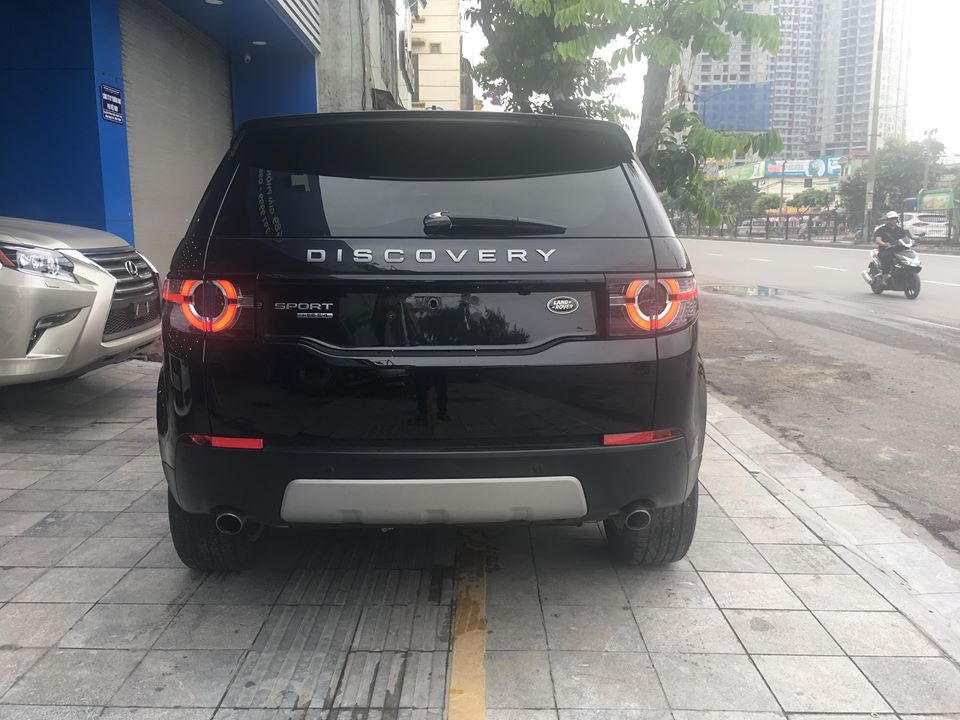 LandRover Discovery 2014 - Cần bán gấp LandRover Discovery sản xuất 2014, màu đen, nhập khẩu nguyên chiếc