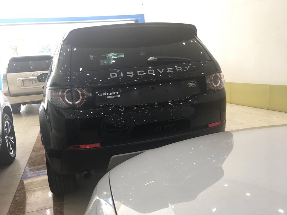 LandRover Discovery 2014 - Cần bán gấp LandRover Discovery sản xuất 2014, màu đen, nhập khẩu nguyên chiếc