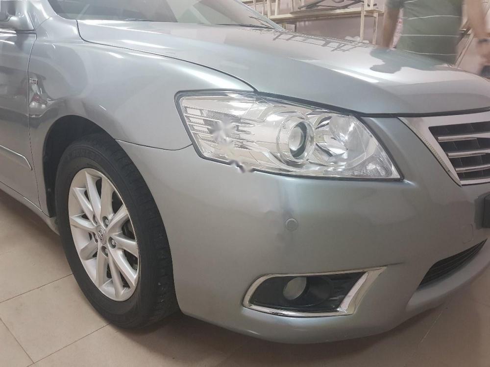 Toyota Camry 2.4G 2009 - Cần bán gấp Toyota Camry 2.4G năm sản xuất 2009, màu xám, giá chỉ 670 triệu