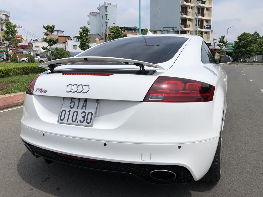 Audi TT 2,0 2009 - Bán xe Audi TT 2,0 năm sản xuất 2009, màu trắng, xe nhập số tự động