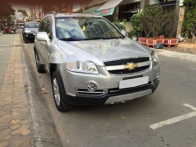 Chevrolet Captiva   LT  2010 - Bán Chevrolet Captiva LT sản xuất năm 2010, màu bạc, 365 triệu