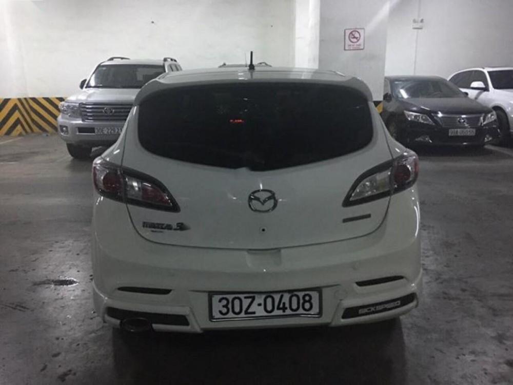 Mazda 3 2011 - Cần bán gấp Mazda 3 năm sản xuất 2011, màu trắng, nhập khẩu nguyên chiếc