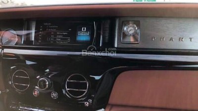 Rolls-Royce Phantom 2018 - Bán ô tô Rolls-Royce Phantom Phantom 2018, màu bạc nhập khẩu nguyên chiếc