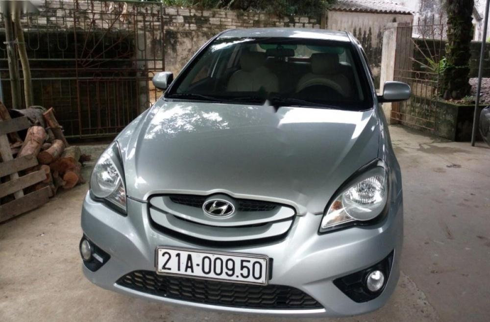 Hyundai Verna 2010 - Cần bán xe Hyundai Verna năm sản xuất 2010, màu bạc, nhập khẩu như mới, 295 triệu