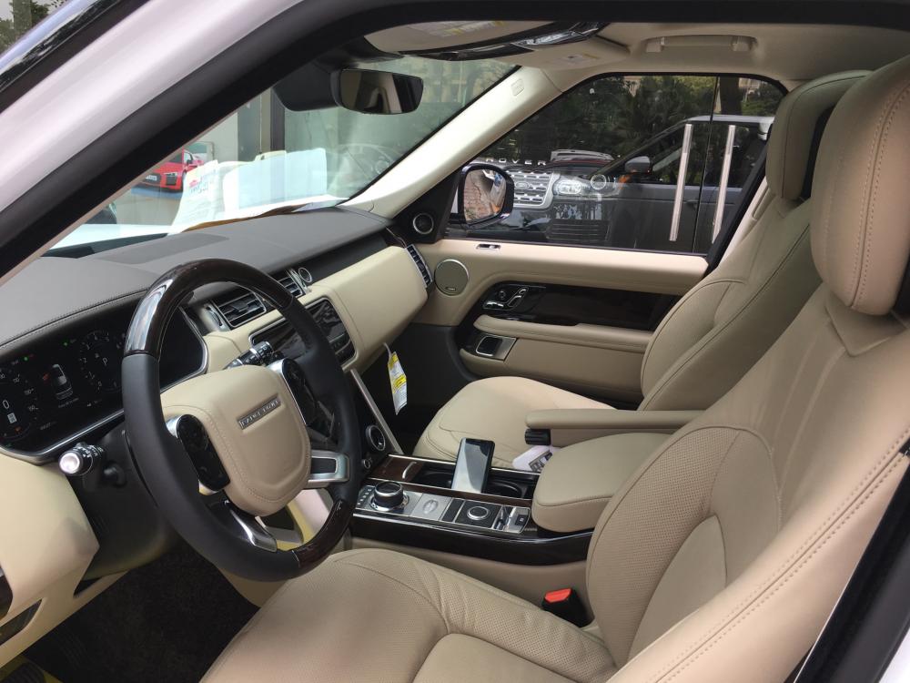 LandRover 2018 - Bán ô tô LandRover Range Rover HSE đời 2018, màu trắng, nhập khẩu nguyên chiếc, LH 0905098888 - 0982.84.2838