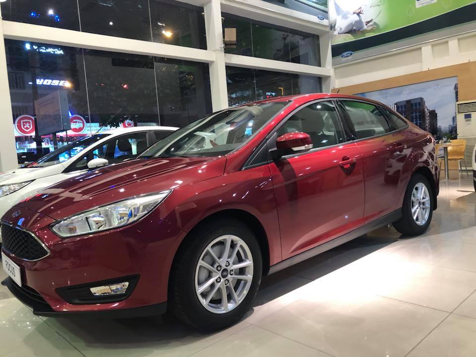 Ford Focus Trend 1.5 AT Ecoboost  2018 - Bán Ford Focus New 2018 đủ màu, xe giao ngay giá ưu đãi nhất kèm quà tặng hấp dẫn hotline: 0938.516.017