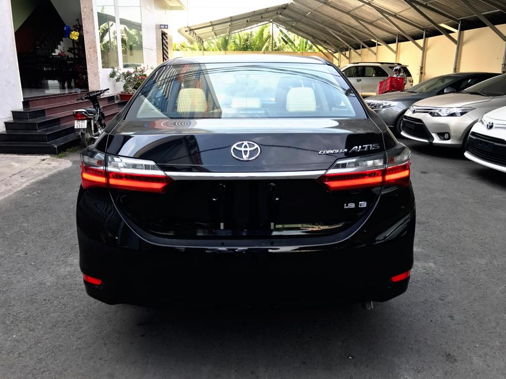 Toyota Corolla E 2018 - Bán Toyota Corolla Altis 2018 giảm giá cực khủng, hỗ trợ trả góp 90%, LH 0899152959 gặp Mười