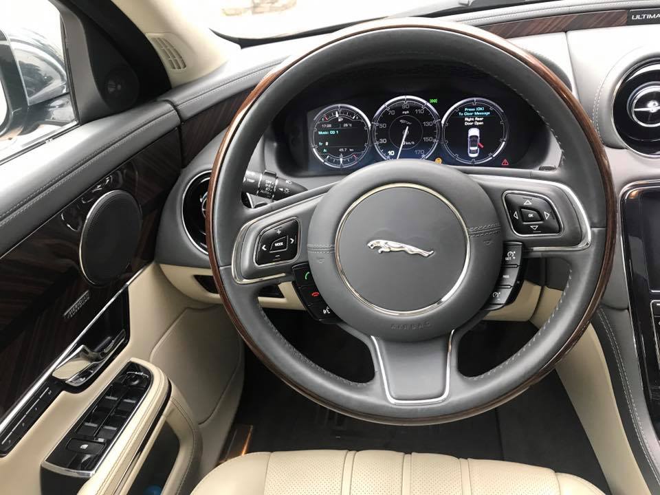 Jaguar XJL 5.0 Ultimate Supercharged 2013 - Bán Jaguar XJL 5.0 Ultimate Supercharged năm 2013, màu đen, nhập khẩu nguyên chiếc