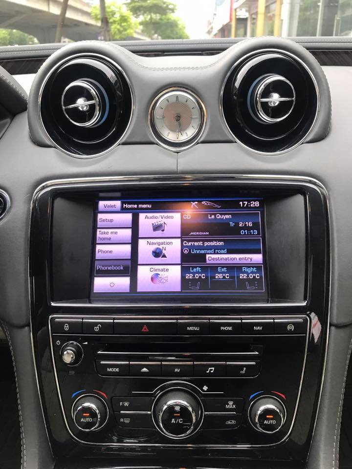 Jaguar XJL 5.0 Ultimate Supercharged 2013 - Bán Jaguar XJL 5.0 Ultimate Supercharged năm 2013, màu đen, nhập khẩu nguyên chiếc