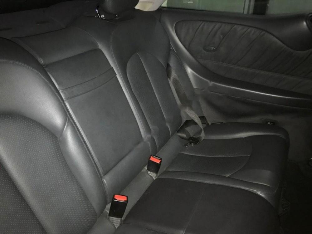 Mercedes-Benz CLS class 2005 - Cần bán Mercedes sản xuất năm 2005, màu bạc, xe nhập 