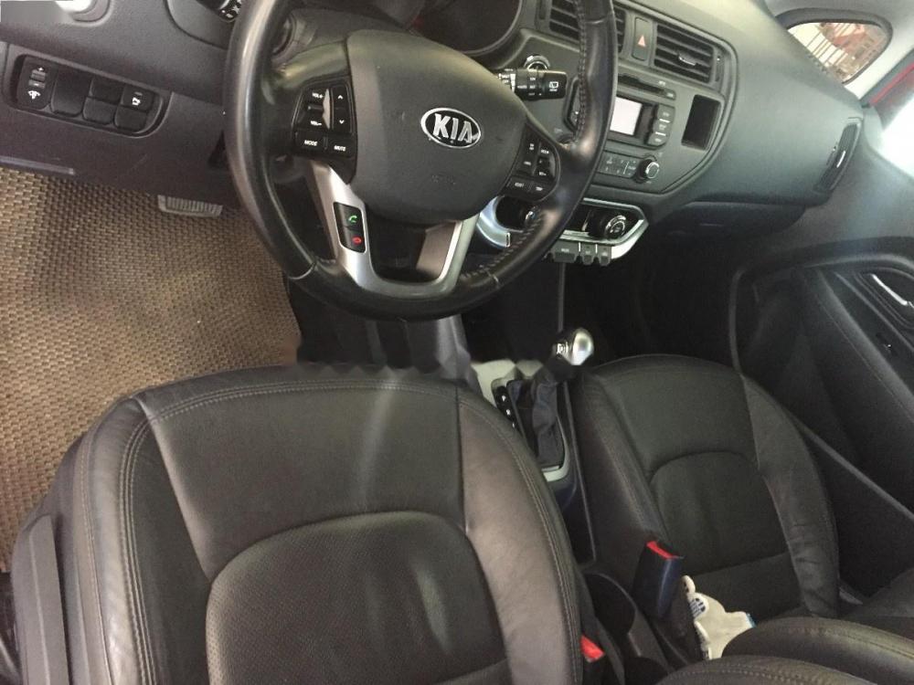 Kia Rio hacback 2013 - Bán Kia Rio đời 2013, màu đỏ, xe nhập như mới, giá tốt