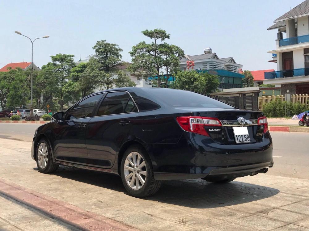 Toyota Camry XLE 2014 - Bán Toyota Camry XLE 2014, màu xanh lam, nhập khẩu như mới