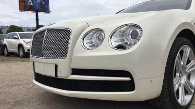 Bentley Continental 2016 - Bán xe Bentley Continental Flying Spur super đời 2016, màu trắng, nhập khẩu