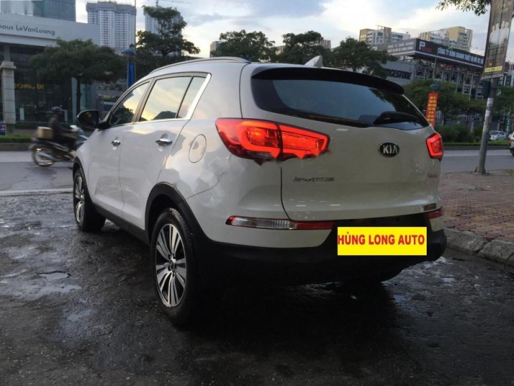 Kia Sportage 2.0AT 2014 - Bán Kia Sportage 2.0AT đời 2014, màu trắng, nhập khẩu nguyên chiếc, giá 695tr