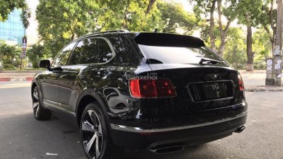 Bentley Bentayga 2017 - Giao ngay Bentley Bentayga First Edition, giấy tờ trao tay, giá cạnh tranh, có thương lượng