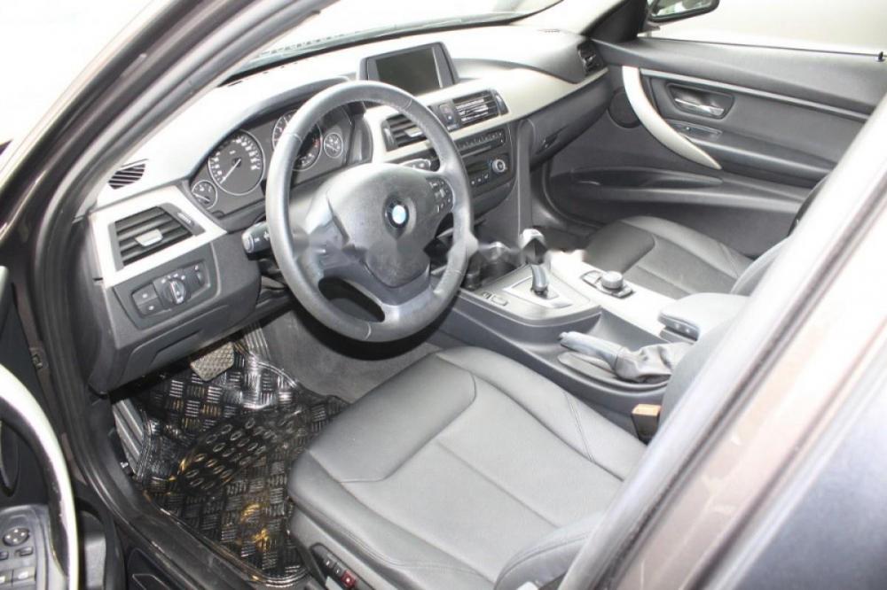 BMW 3 Series 320i 2012 - Cần bán xe BMW 3 Series 320i đời 2012, màu nâu, nhập khẩu nguyên chiếc