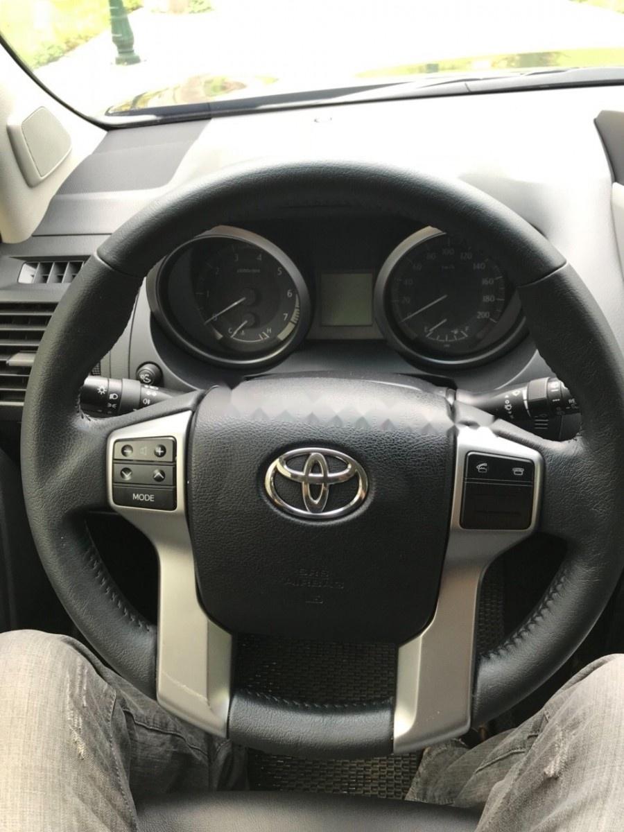 Toyota Prado 2016 - Cần bán lại xe Toyota Prado đời 2016, màu đen, nhập khẩu nguyên chiếc
