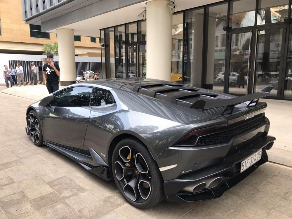 Lamborghini Huracan 2015 - Bán Lamborghini Huracan đời 2016, màu xám (ghi), nhập khẩu nguyên chiếc