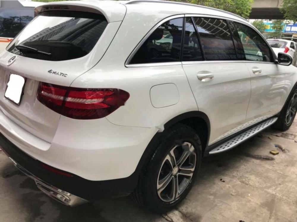 Mercedes-Benz GLC-Class 250 2017 - Cần bán lại xe Mercedes GLC 250 2017, màu trắng