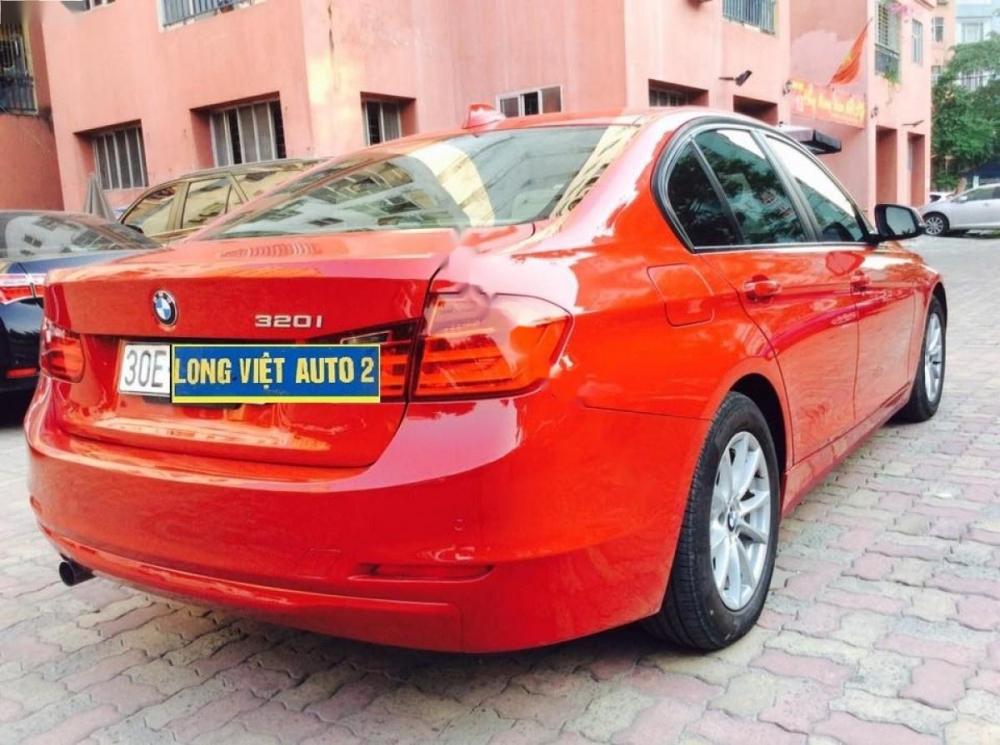 BMW 3 Series 320i 2014 - Bán ô tô BMW 3 Series 320i sản xuất năm 2014, màu đỏ, xe nhập