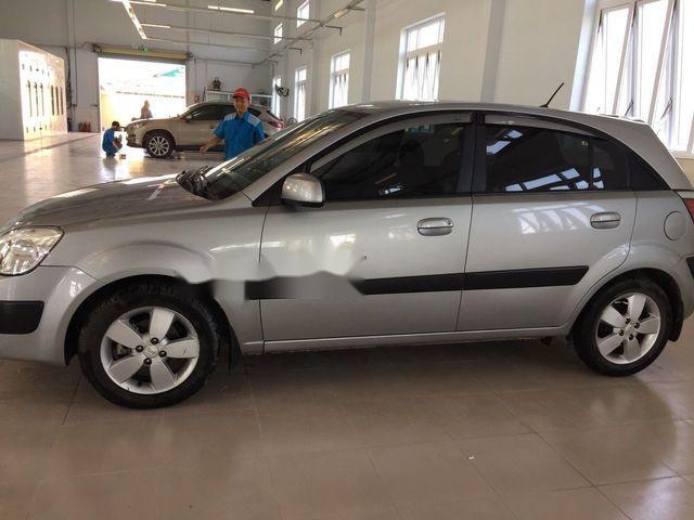 Kia Rio 2008 - Cần bán gấp Kia Rio sản xuất năm 2008, màu bạc còn mới, giá tốt