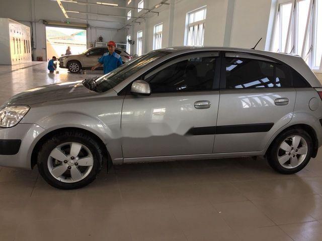 Kia Rio 2008 - Cần bán gấp Kia Rio sản xuất năm 2008, màu bạc còn mới, giá tốt