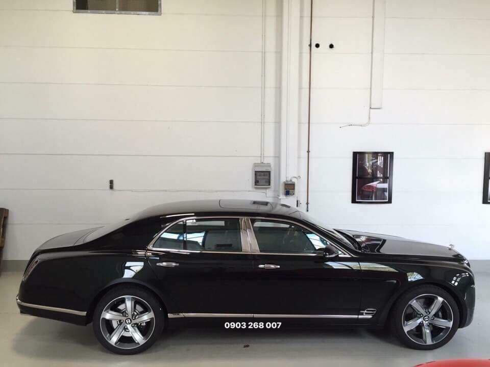 Bentley Mulsanne EWB 2018 - Bán Bentley Mulsanne 2018 màu đen, mới 100%, giá cạnh tranh