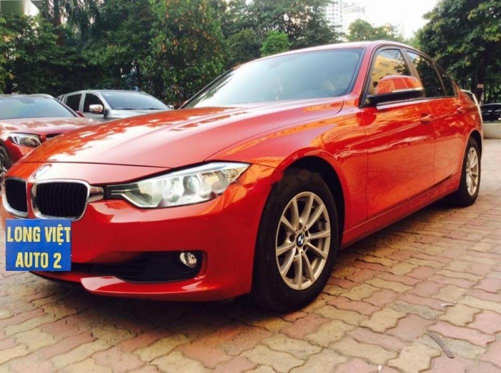 BMW 3 Series 320i 2014 - Bán ô tô BMW 3 Series 320i sản xuất năm 2014, màu đỏ, xe nhập