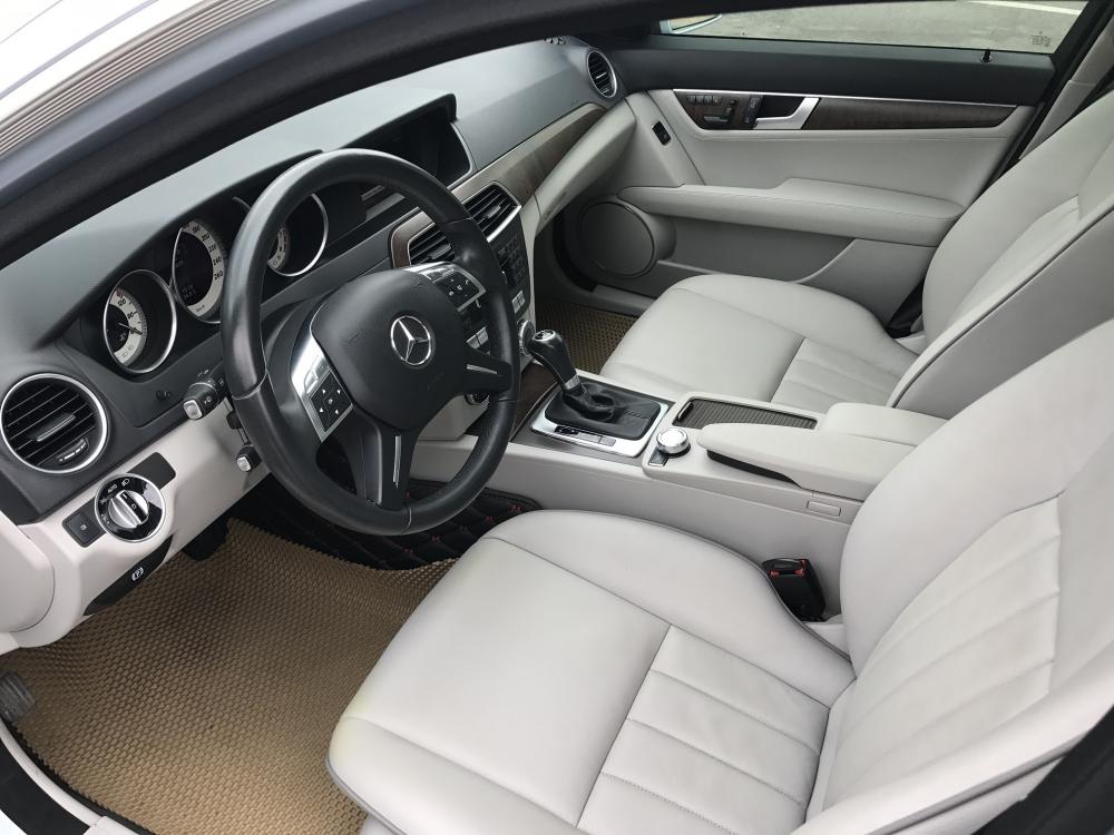 Mercedes-Benz C class C250 2013 - Bán ô tô Mercedes C250 năm sản xuất 2013, màu xanh Tazanite