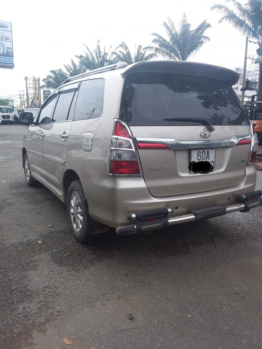 Toyota Innova 2.0 G 2015 - Bán Toyota Innova 2.0G đăng kí cuối 2015, số tự động