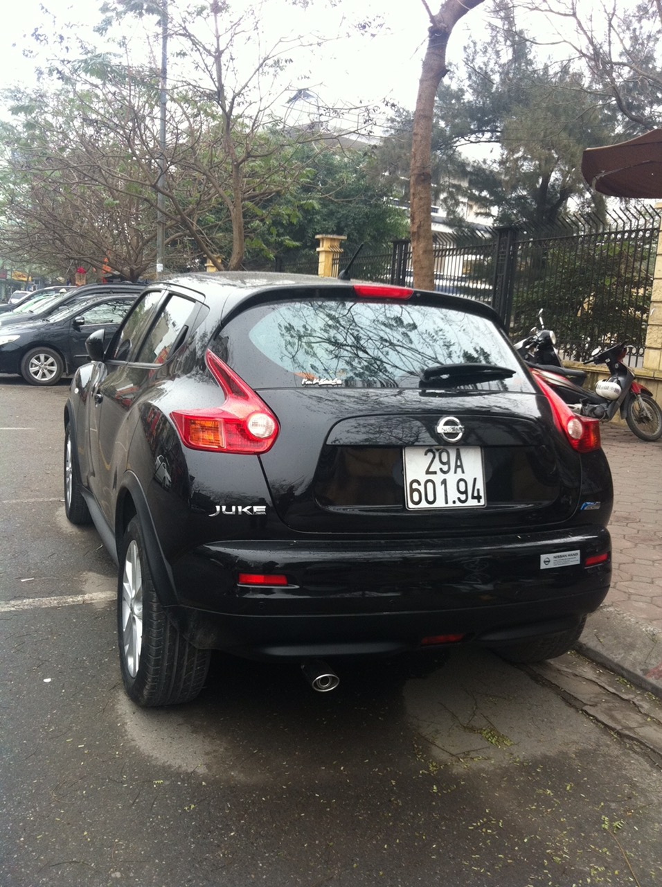 Nissan Juke 2012 - Cần bán xe Nissan Juke sản xuất 2012, màu đen, nhập khẩu nguyên chiếc