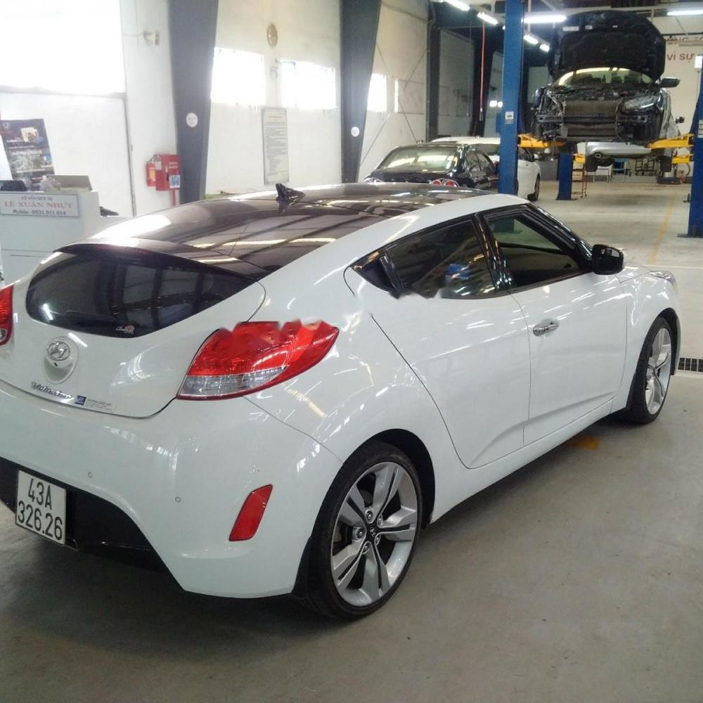 Hyundai Veloster 2012 - Cần bán lại xe Hyundai Veloster năm 2012, màu trắng, nhập khẩu nguyên chiếc 