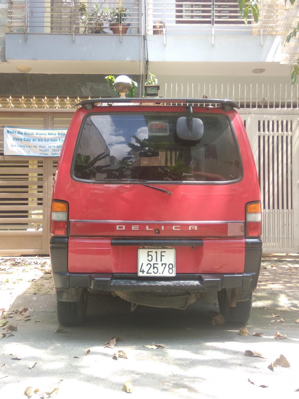 Mitsubishi Delica Star Wagon 2.4MT  1990 - Cần bán xe Mitsubishi Delica Star 1990, nhập khẩu, màu đỏ