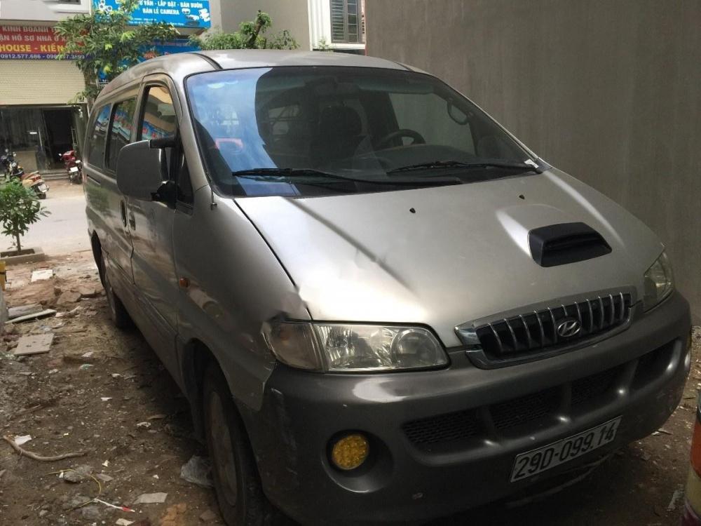 Hyundai Starex Van 2.5 MT 2002 - Cần bán gấp Hyundai Starex Van 2.5 MT năm sản xuất 2002, màu bạc, nhập khẩu